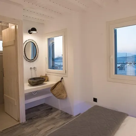 Cloe Mykonos High